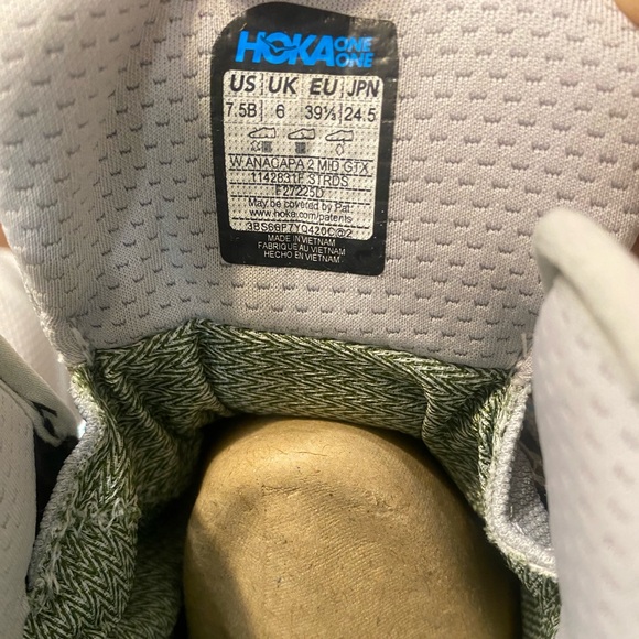 Hoka Anacapa 2 Mid GTX hiking boots. Woman’s size 7.5 - Picture 5 of 9